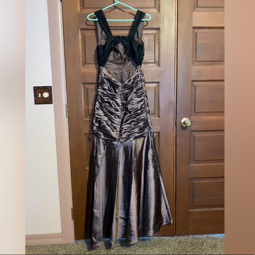Formal Prom Dress - Picture 4 of 7